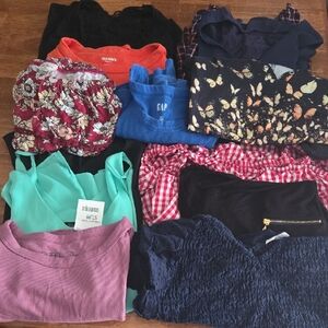 Womens Tops Bundle 14 Pieces L & XL